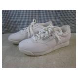 (BSB) Pair of Reebok Shoes Size 8...