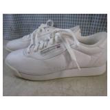 (BSB) Pair of Reebok Shoes Size 8...