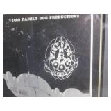 (D-4) Framed Vintage 1968 Family Do...