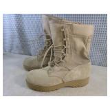 (BS) Pair of Wellco Vibram Boots Si...
