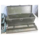 (A-3) Vintage 19" Metal Tool Box an...