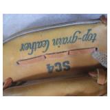 (CSB) 3 Baseball Gloves - Wilson "T...