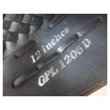 (CSB) 3 Baseball Gloves - Wilson "T...