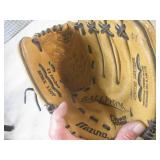 (CSB) 3 Baseball Gloves - National ...
