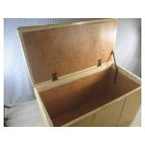 (EW6) Vintage Mid Century Vinyl Pad...
