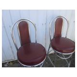 (RMC) Pair of Vintage Metal Stools ...