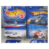 (EC1) Assorted Hot Wheels in Packag...