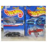 (EC1) Assorted Hot Wheels in Packag...