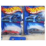 (EC1) Assorted Hot Wheels in Packag...