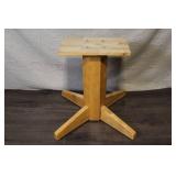 Round Oak Dining Table with Pedestal Base and 4 Chairs