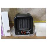 Royal Sovereign RST-900 Compact 5200 BTU Portable Ceramic Heater