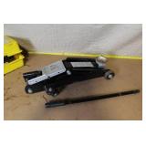Hydraulic Floor Jack with Case and Handle