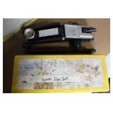 Hydraulic Floor Jack with Case and Handle