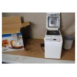 Hitachi HB-B101 Automatic Home Bakery Bread Maker with Original Box
