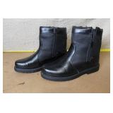 Pair of Thermal Shop Black Insulated Winter Boots Size 12