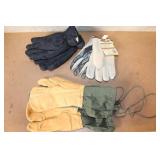 Collection of 3 Pairs Winter and Outdoor Gloves