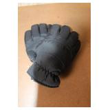 Collection of 3 Pairs Winter and Outdoor Gloves