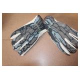 Collection of 3 Pairs Winter and Outdoor Gloves