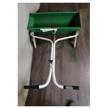 Manual Push Lawn Seed Spreader with Metal Hopper