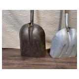 Set of 3 Heavy Duty Metal Scoop Shovels with Wooden Handles