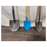 Set of 3 Garden Shovels with Wooden Handles