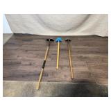 Set of 3 Garden Shovels with Wooden Handles
