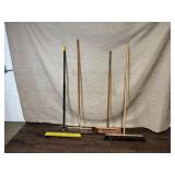 Set of 4 Push Brooms with Wood Handles