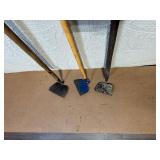 Set of 3 Garden Hoes with Wooden Handles