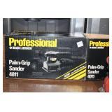 Black & Decker Professional Palm-Grip Sander 4011 with Box