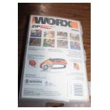 Worx ZipSnip WX081L Cordless Electric Cutter in Carry Case