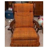 Vintage La-Z-Boy Recliner – Classic Comfort