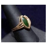 Vintage 14K Gold Ring with Green Stone – Size 8¾