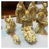 Gorgeous Classic Creche Set - Manger Scene and extras