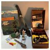 Vintage Outdoorsy Sportsman Items