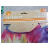 5 Pet T-shirts size XS and S...