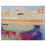 5 Pet T-shirts size S...