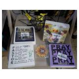 Picture Stands and Décor...