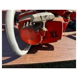 CHAINSAWS AND VISE