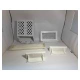 Wall Decor/Shelfs