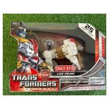 Transformers Universe Voyager Class Leo Prime