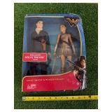 Steve Trevor & Wonder Woman Figures