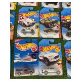 24 Hot Wheels