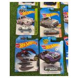 24 Hot Wheels