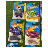 24 Hot Wheels