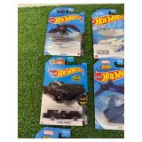 16 Hot Wheels Character Cars