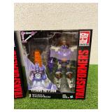 Transformers Titans Return Voyager Class Doomshot & Megatron & Nucleon & Galvatron