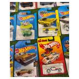24 Hot Wheels