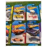 24 Hot Wheels