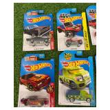 24 Hot Wheels