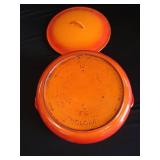 VINTAGE DESCOWARE CAST IRON DUTCH OVEN